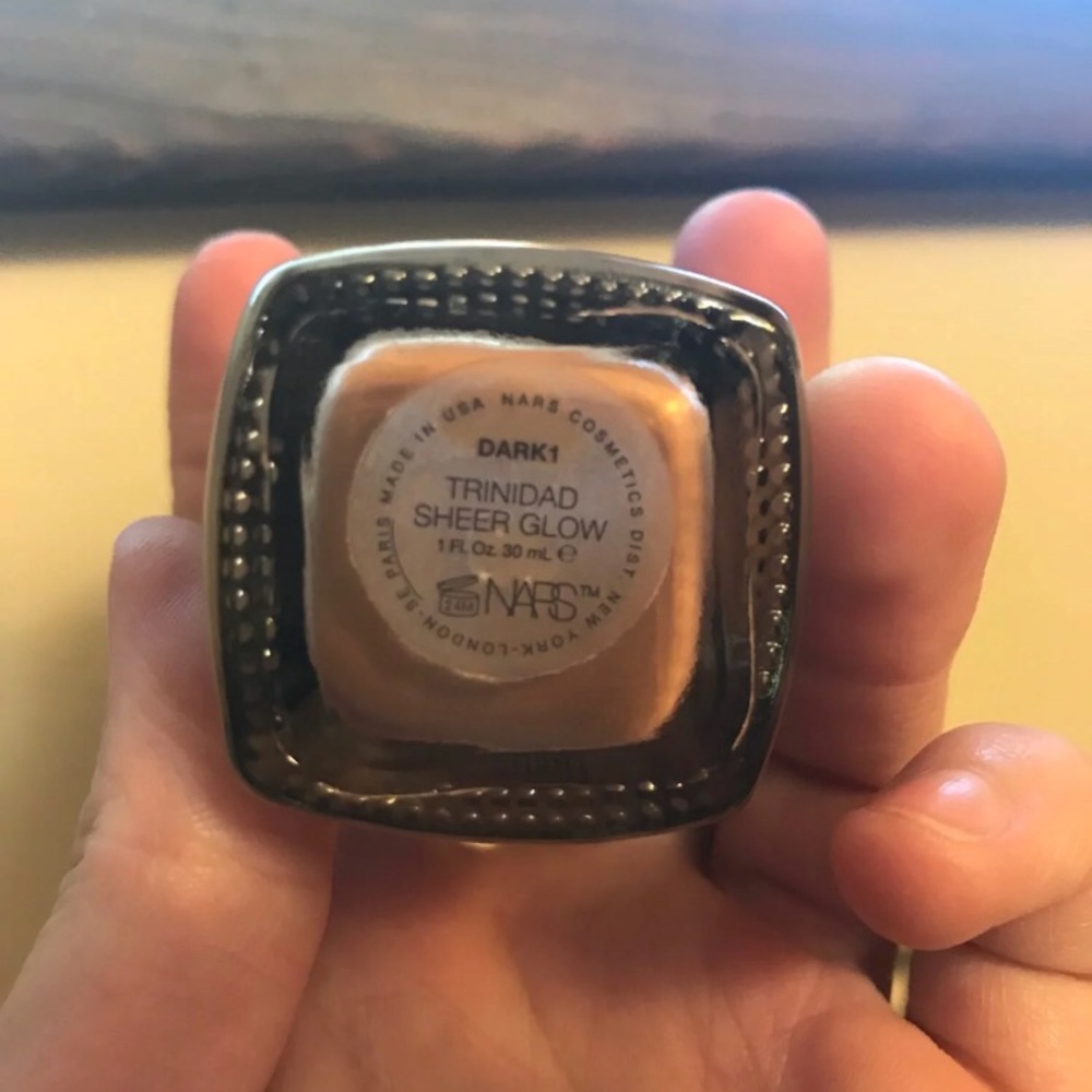NARS Sheer Glow foundation